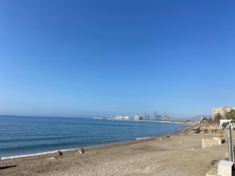 Lejlighed Exclusivo Bajo Frente Al Mar - Playa La Caleta Málaga